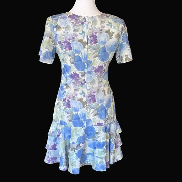 Coquette Like new 1990s Floral fitted flouncy dress Shoulder pads Vintage floral - Picture 2 of 11